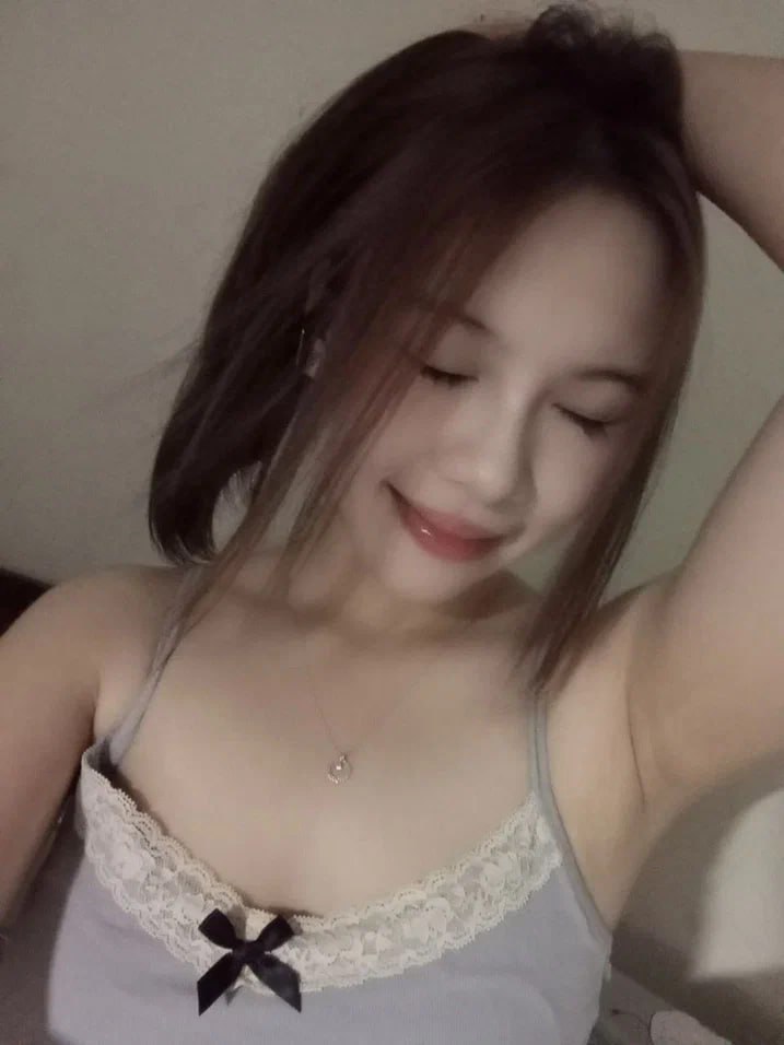 Thanh niên trúng số tỏ tình 2 cô bạn thân đều đồng ý và cách chọn lựa táo bạo